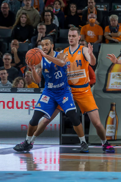 卡瓦尼曾表 卡瓦尼曾表