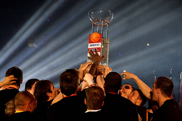 这一切不仅 这一切不仅