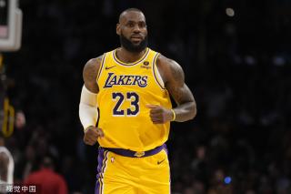 中显得尤为 中显得尤为